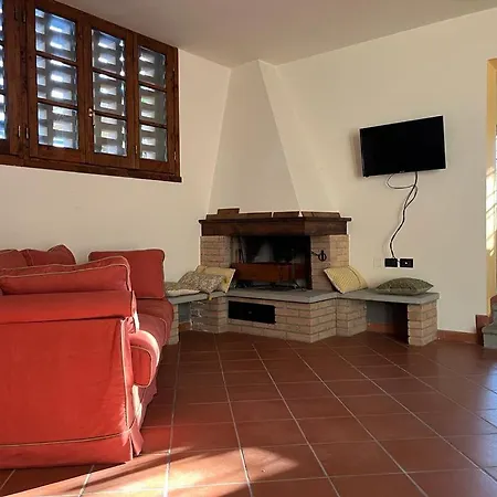 Gatto Bianco Tizzauli Farm stay