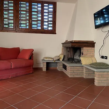 Gatto Bianco Tizzauli Farm stay *